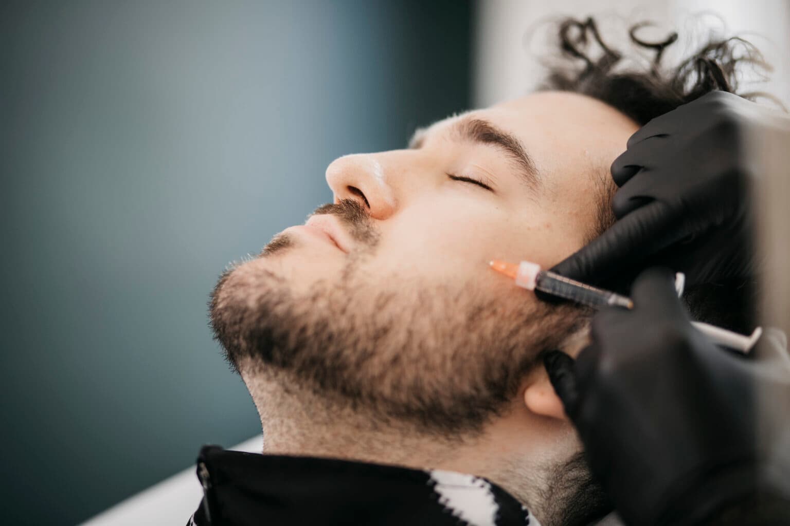 Naturlig glød og hydrering med Restylane Skinbooster